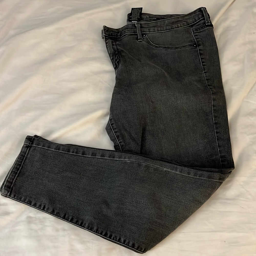 $ Clearance Sale $ Wassio black mid-rise jegging